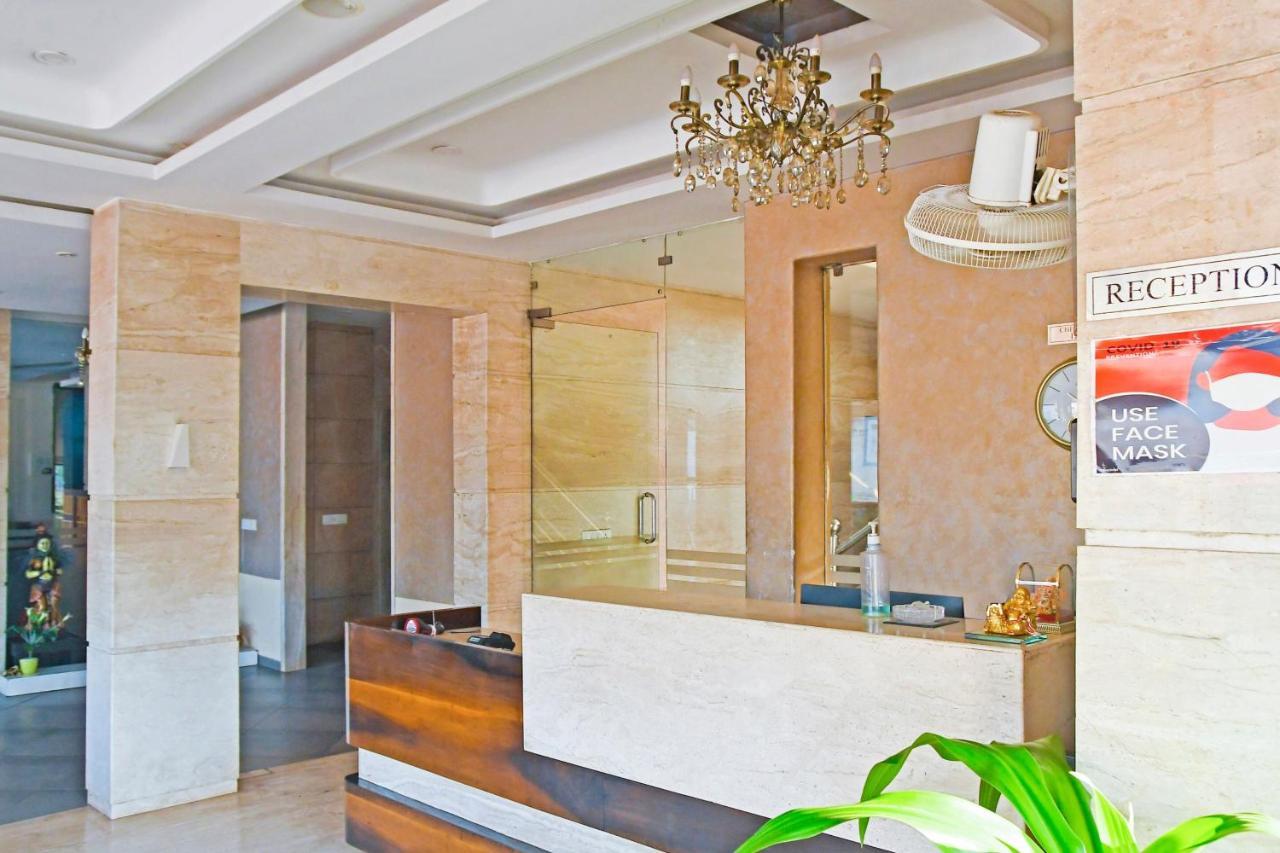 Townhouse 900 Hotel Surya Palace Bhilai Eksteriør billede
