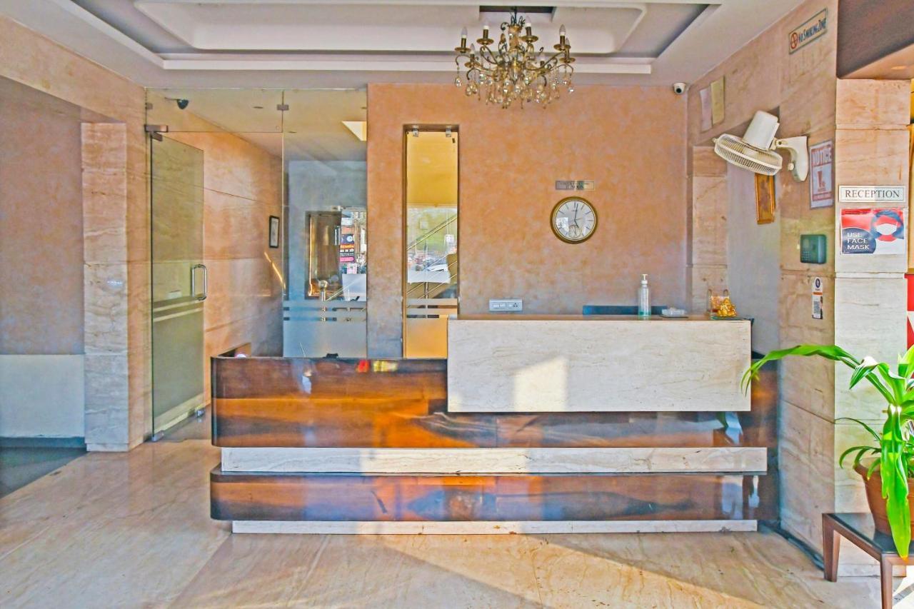 Townhouse 900 Hotel Surya Palace Bhilai Eksteriør billede