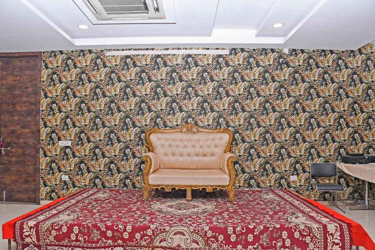 Townhouse 900 Hotel Surya Palace Bhilai Eksteriør billede