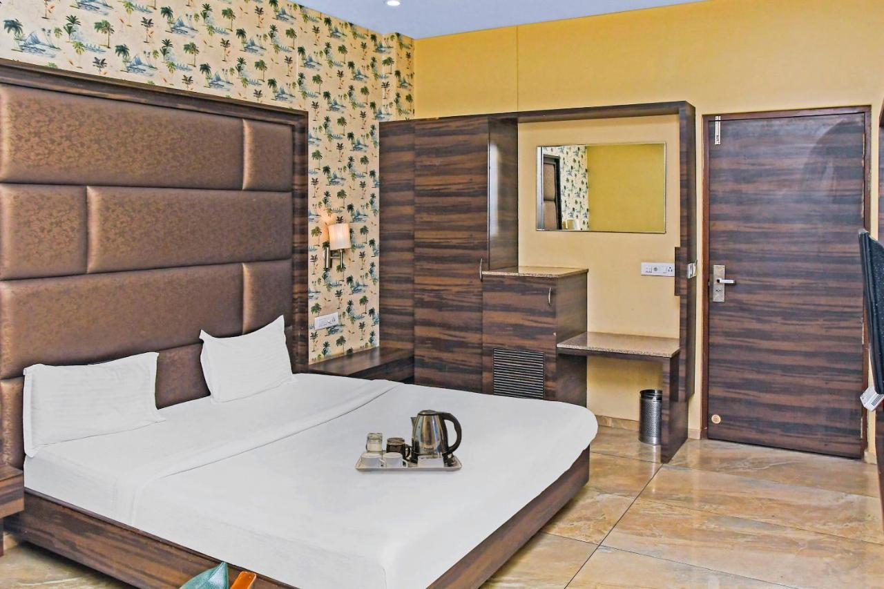 Townhouse 900 Hotel Surya Palace Bhilai Eksteriør billede