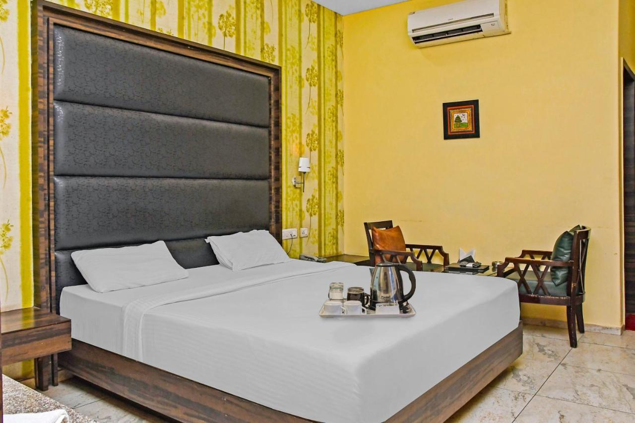 Townhouse 900 Hotel Surya Palace Bhilai Eksteriør billede