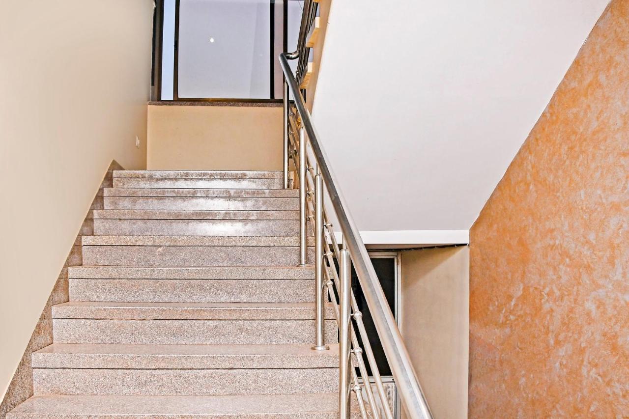 Townhouse 900 Hotel Surya Palace Bhilai Eksteriør billede
