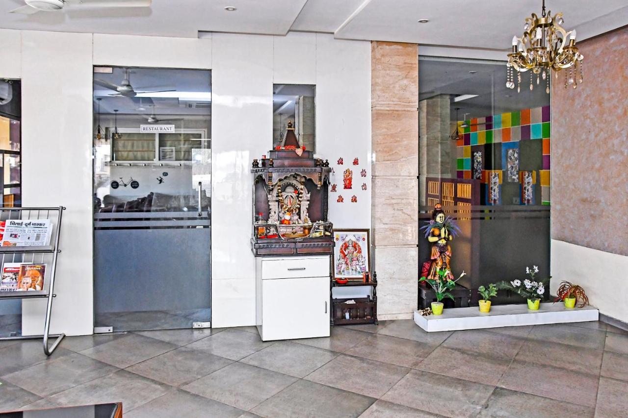 Townhouse 900 Hotel Surya Palace Bhilai Eksteriør billede