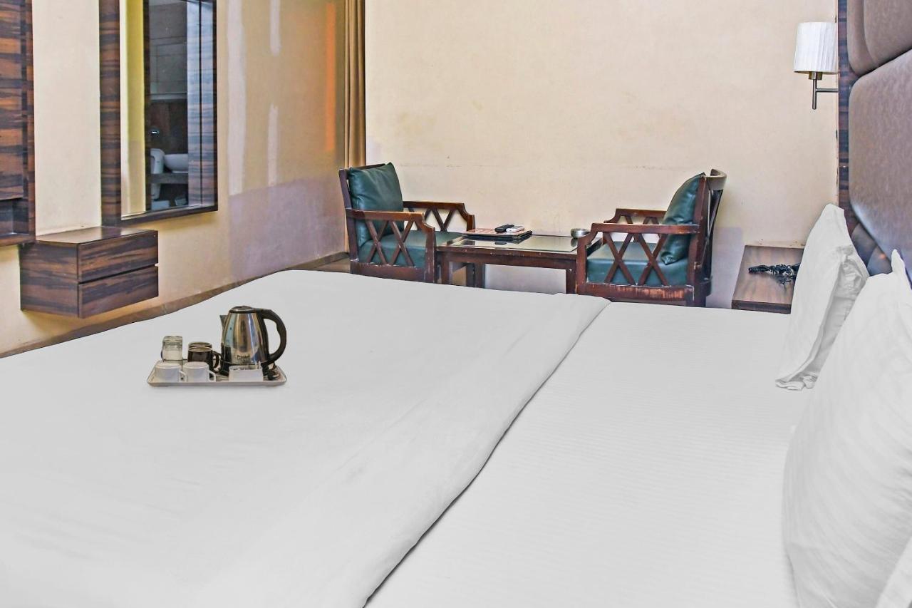 Townhouse 900 Hotel Surya Palace Bhilai Eksteriør billede